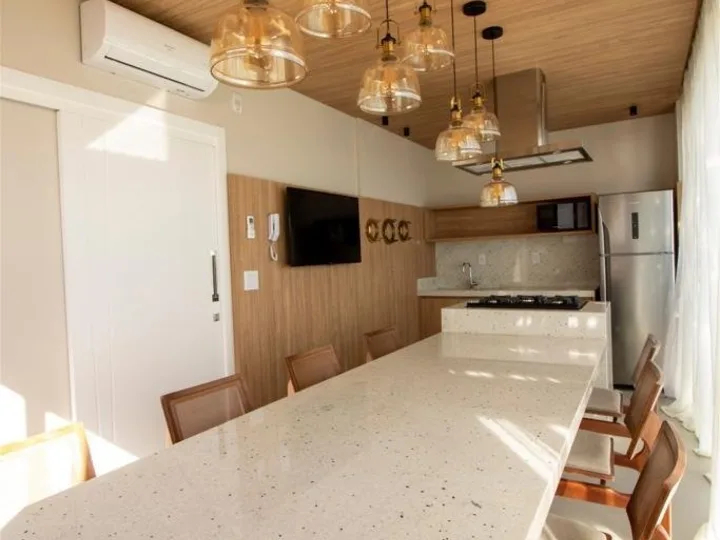 Excelente Apartamento Duplex em Itajai
