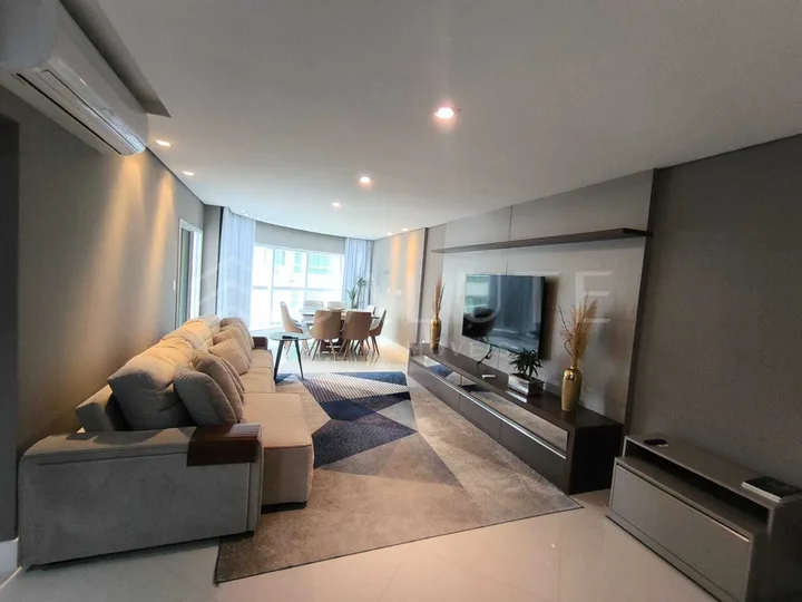 Apartamento aluguel anual 4 dormitórios em Pioneiros