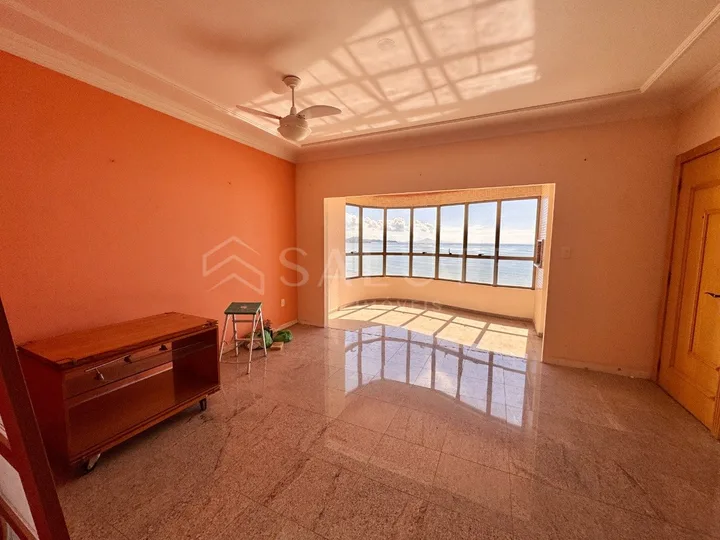 Apartamento 3 dormitórios, Frente Mar na Barra Sul