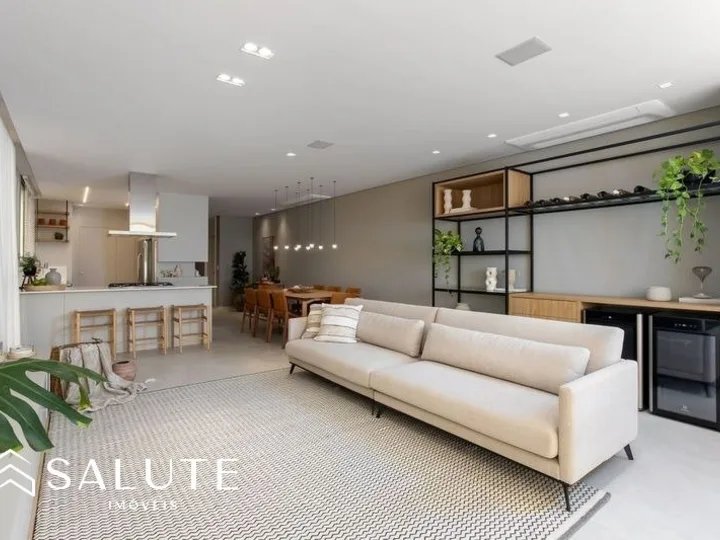 Apartamento à venda com 3 suítes na Praia Brava