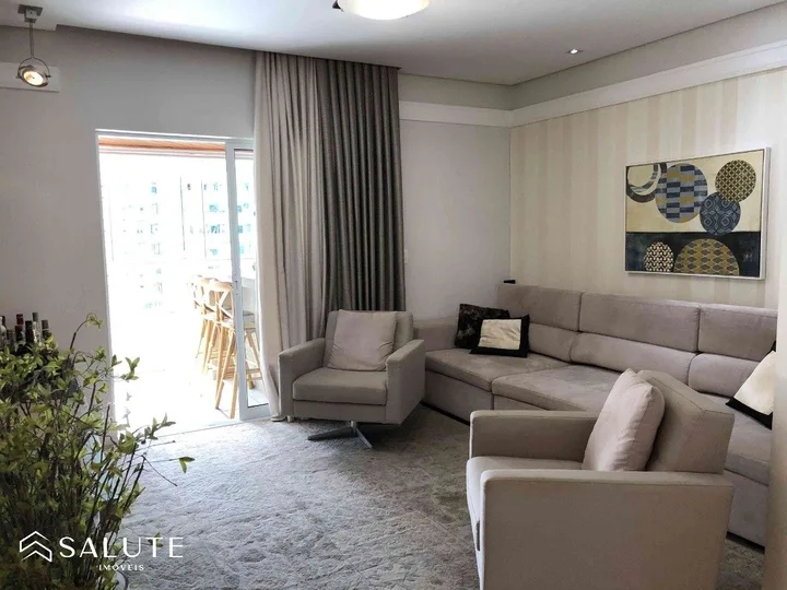 Apartamento à venda 3 dormitórios no Centro
