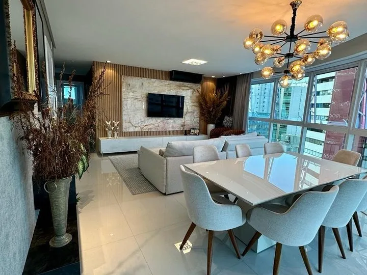 Apartamento à venda 4 dormitórios no Centro