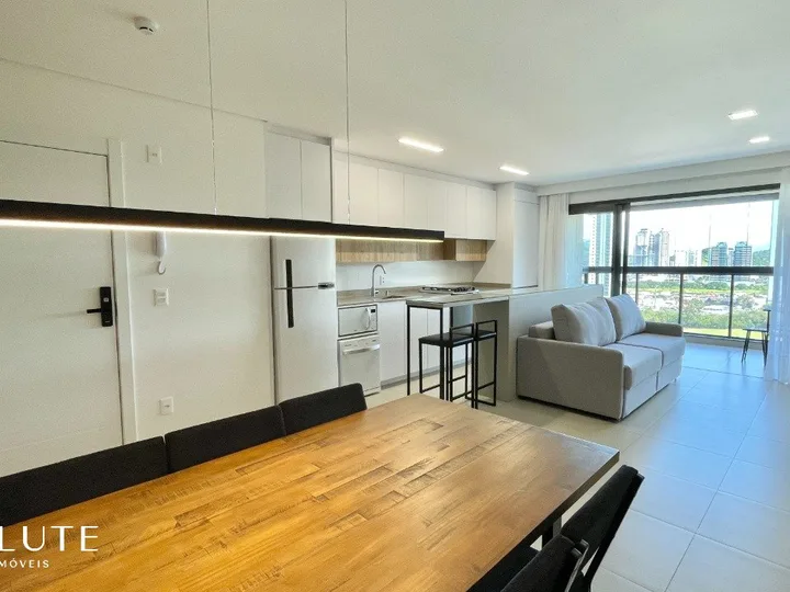 Apartamento à venda 2 dormitórios na Praia Brava