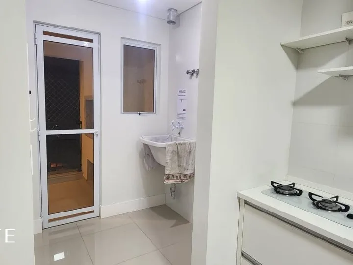 Apartamento a venda com 2 suítes em Camboriú