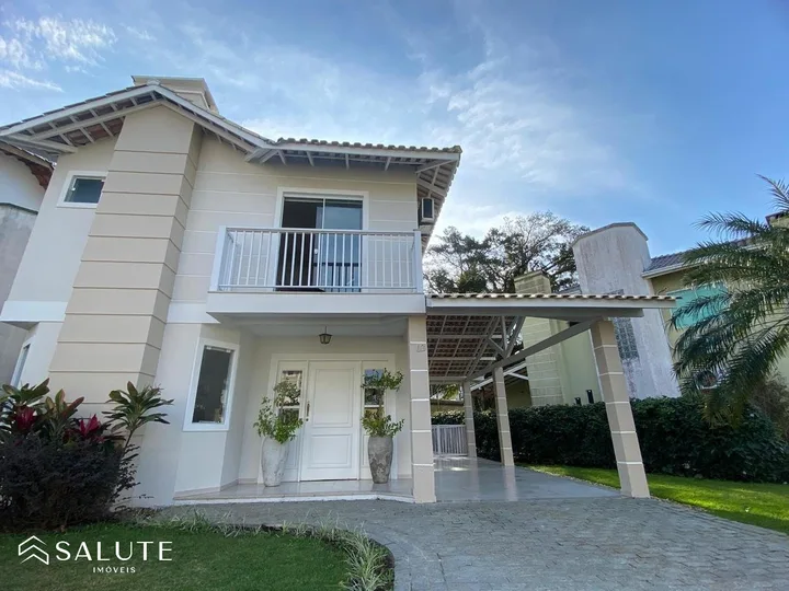 Casa à venda com 4 suítes na Barra