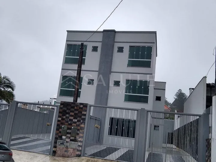 Sobrado Triplex à venda 3 suítes no Ariribá