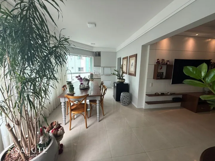 Apartamento á venda com 3 dormitórios
