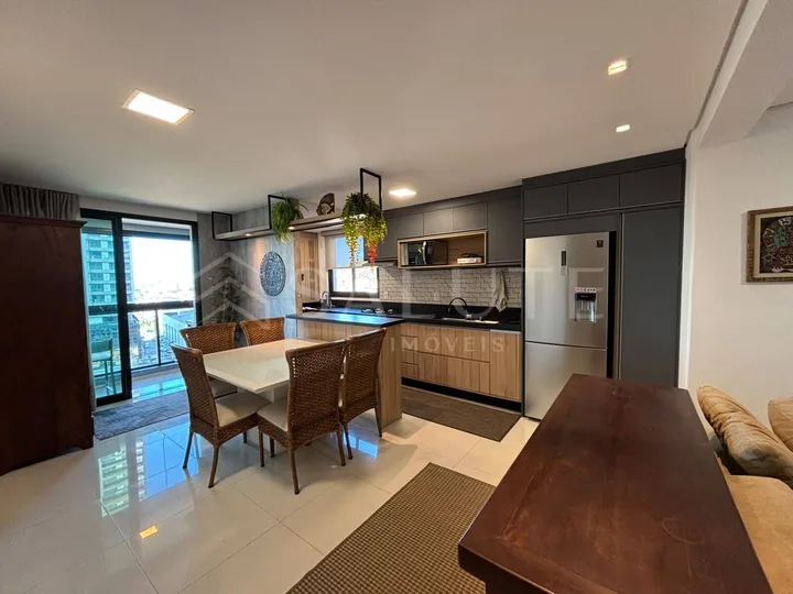 Apartamento à venda 2 dormitórios Praia Brava.