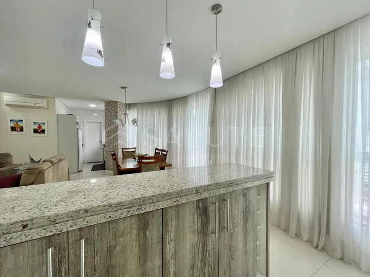 Apartamento à venda 3 suítes no Centro