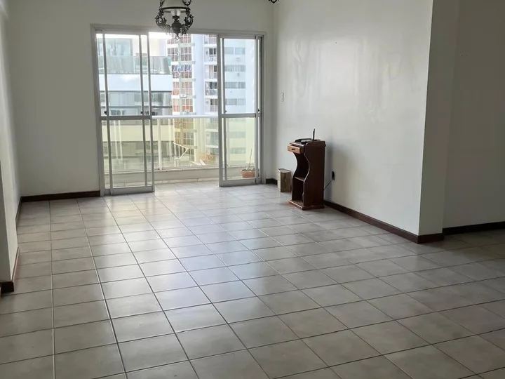 Apartamento venda 4 dormitórios no Centro