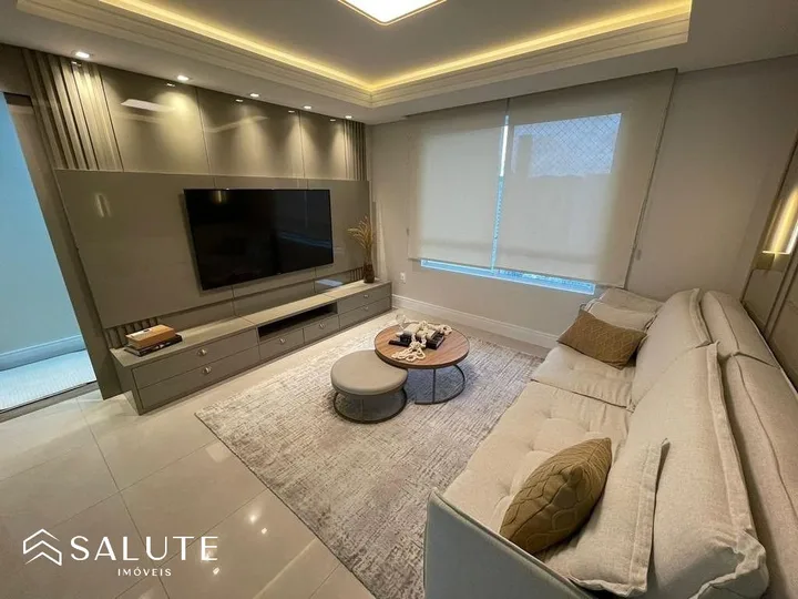 Apartamento à venda 4 suítes no Centro