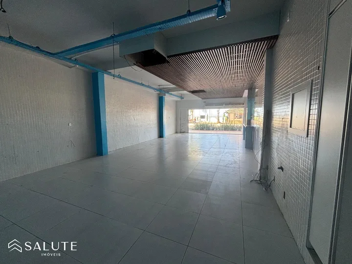 Sala comercial locação anual no Centro