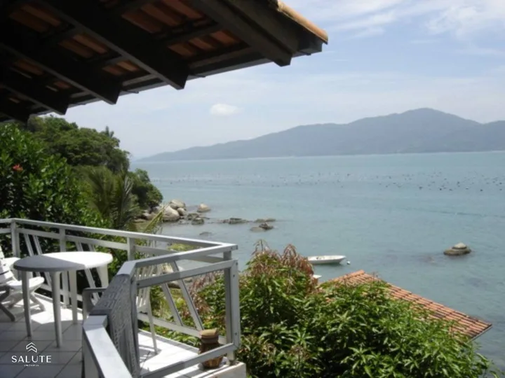 Casa à venda 4 dormitório - Praia da Tainha