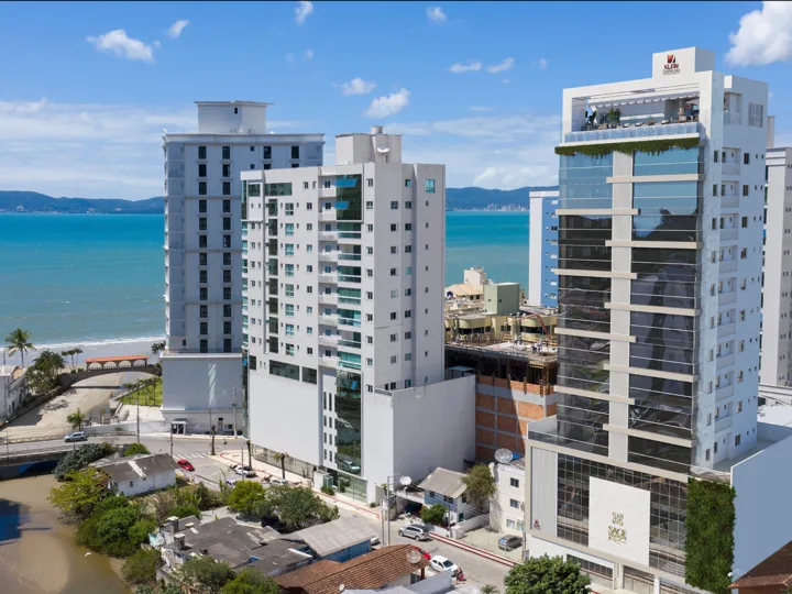 Apartamento à venda 3 suítes Itapema