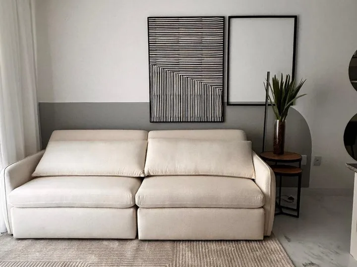 Apartamento à Venda com 2 dormitórios no Centro.