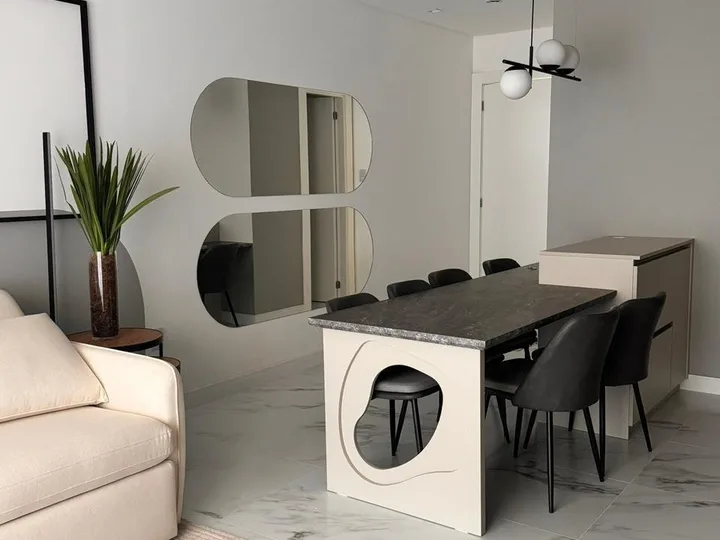 Apartamento à Venda com 2 dormitórios no Centro.