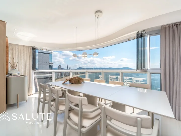 Apartamento alto padrão na Barra Sul!