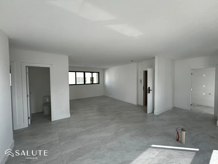 Apartamento à venda 03 Suítes nos Pioneiros