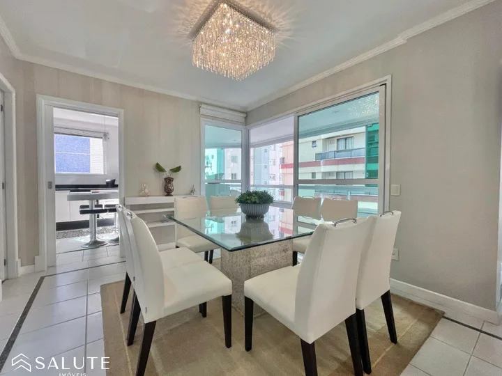 Apartamento à venda com 3 suítes no Centro