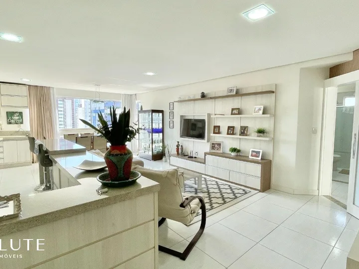 Apartamento á venda 3 dormitórios no Centro