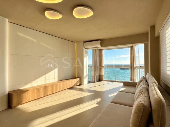 Apartamento à Venda 3 suítes no Centro