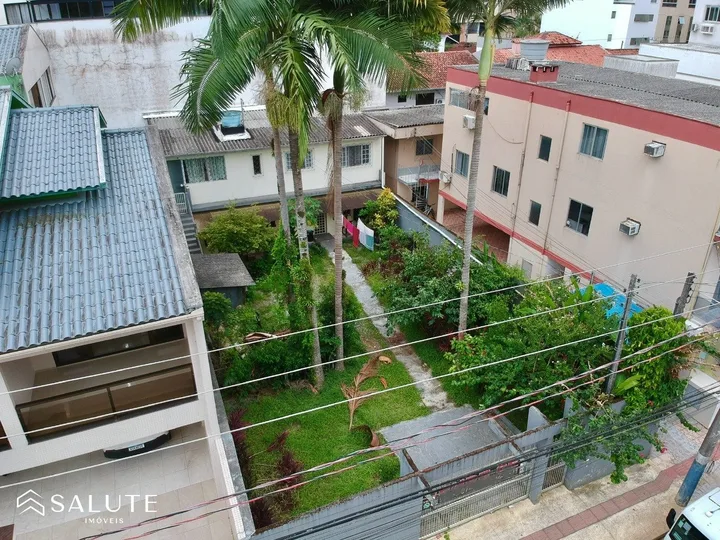 Terreno à venda no Nações
