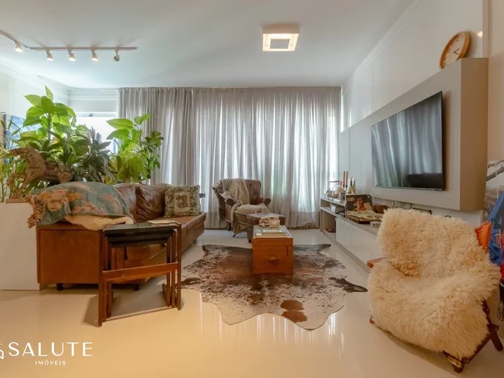 Apartamento à venda com 3 suítes no Centro