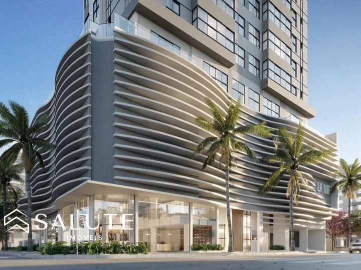 Apartamento à venda 4 suítes na Barra Sul