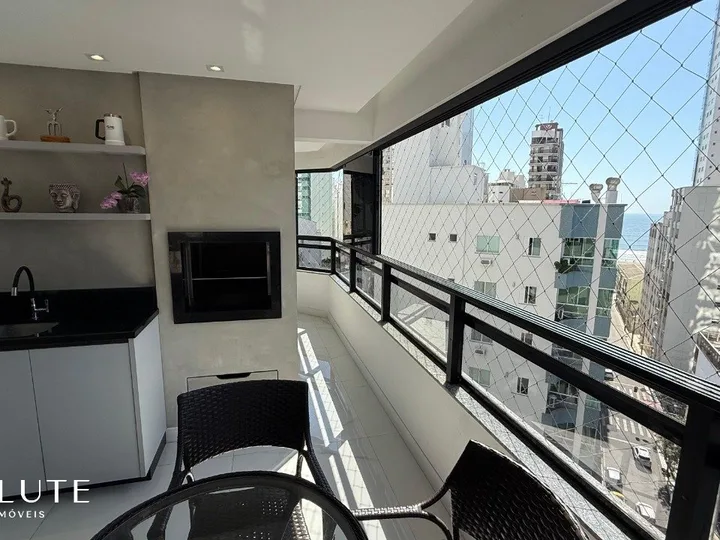 Apartamento á venda com 3 dormitórios no Centro