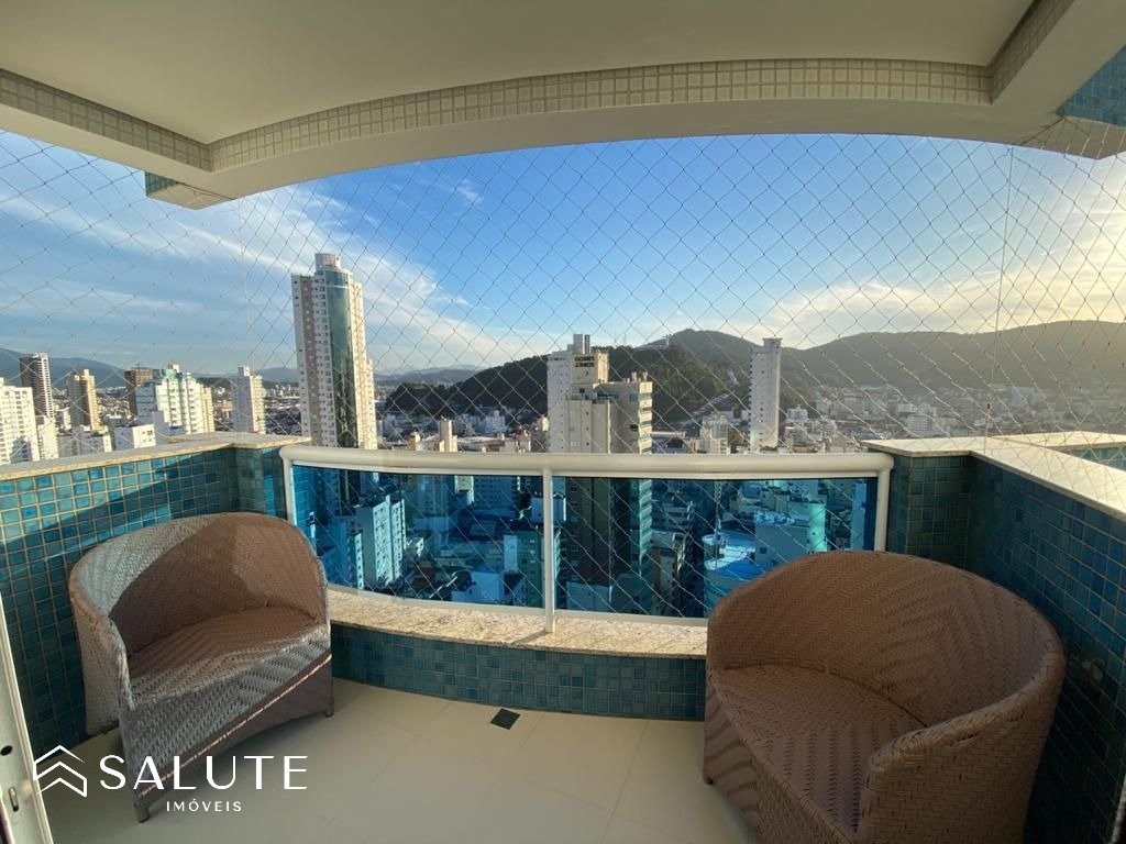 Apartamento aluguel anual 3 dormitórios no Centro