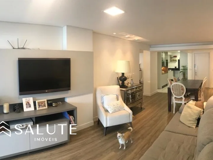 Apartamento com 3 Dormitórios no Centro