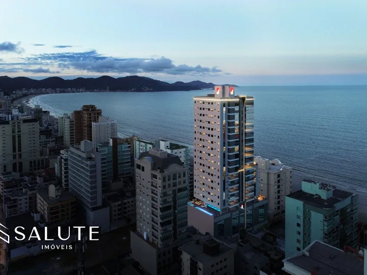 Apartamento frente mar em Itapema
