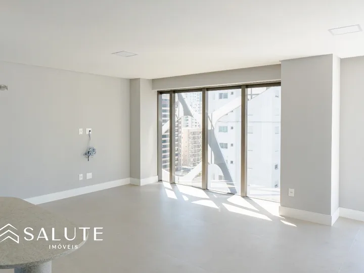 Apartamento à venda 3 suítes no Centro
