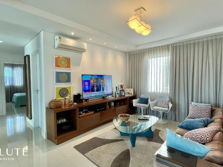 Apartamento à venda com 3 suítes no Centro