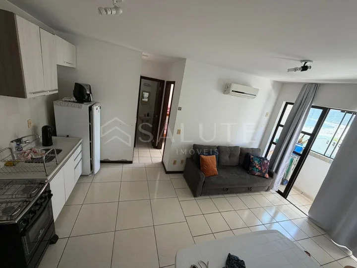 Apartamento à venda com 2 dorm. na Barra Sul