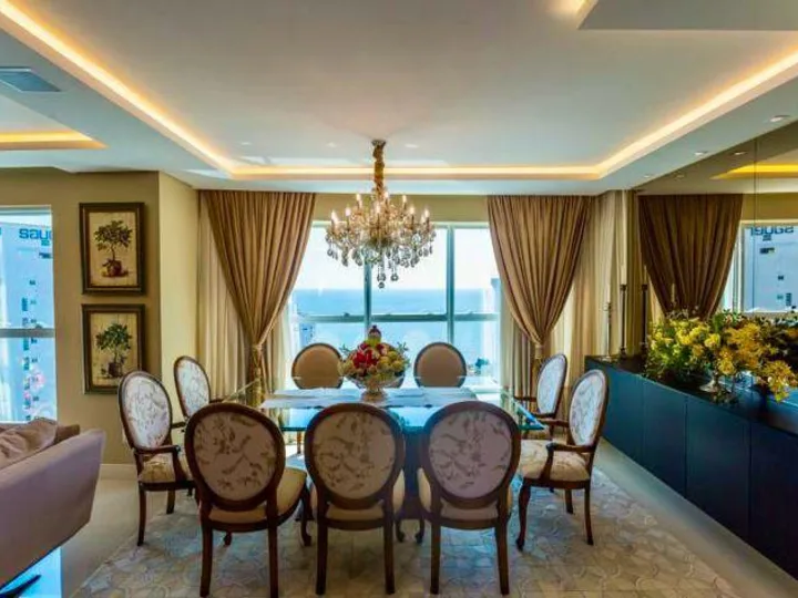 Apartamento à venda 3 suítes no Centro