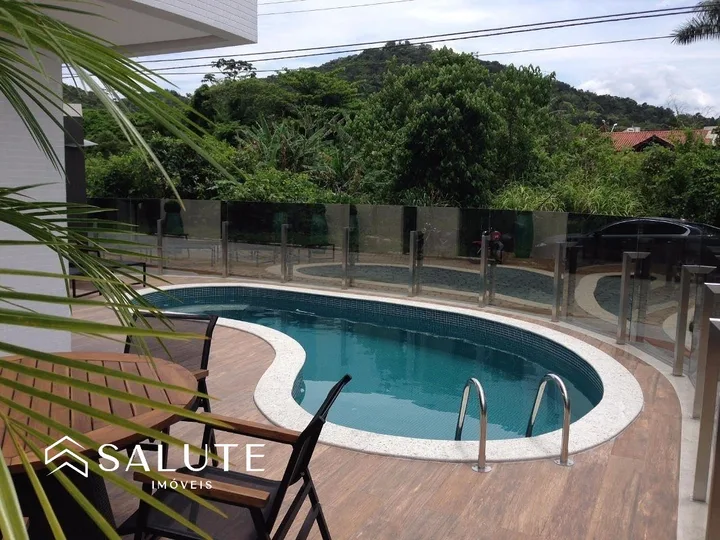 Apartamento à venda 3 suítes na Praia Brava