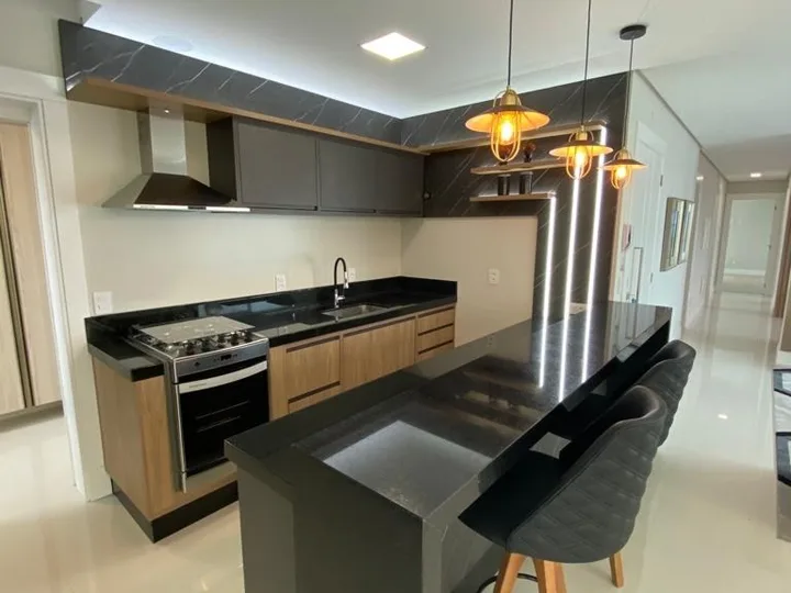 Apartamento quadra mar em Balneário Camboriú