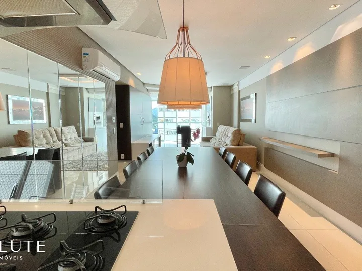 Apartamento à venda 3 suítes na Barra Sul