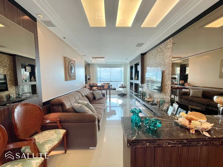 Apartamento à venda 3 suítes na Barra sul.