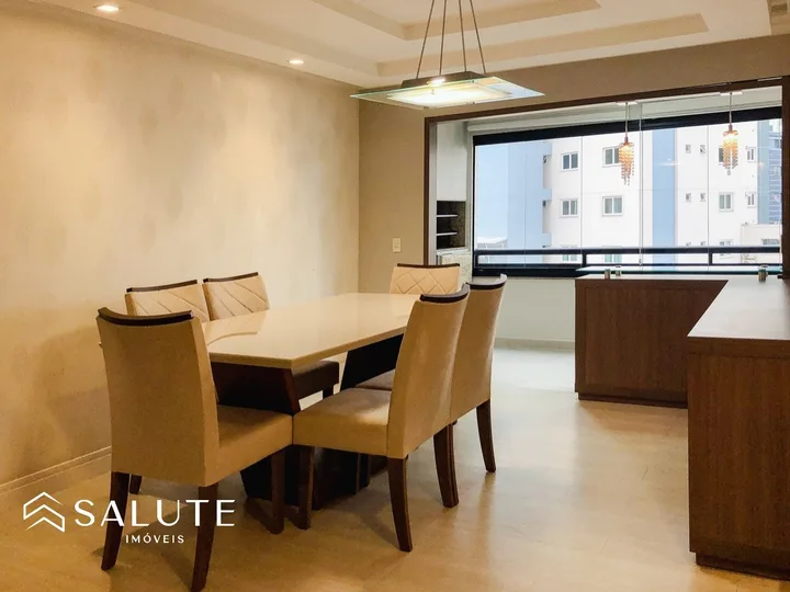 Apartamento à venda 3 dormitórios na Barra Sul.