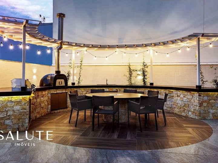 Apartamento Frente Mar com 4 Suítes