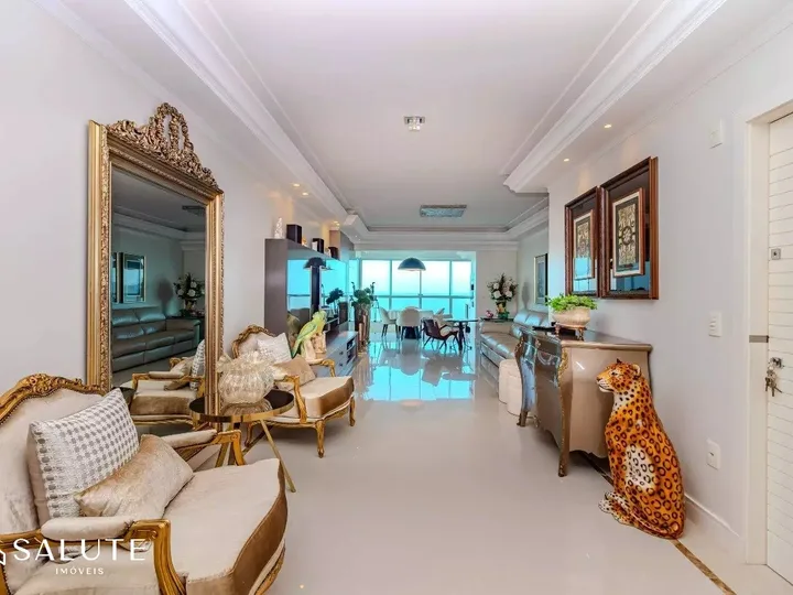 Apartamento à venda 3 suítes na Barra sul.