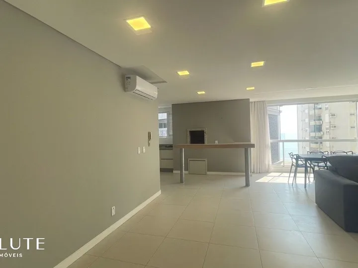 Apartamento à venda 3 Suítes na Barra Sul
