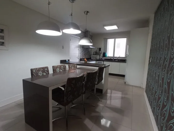 Apartamento aluguel anual 3 suítes no Centro