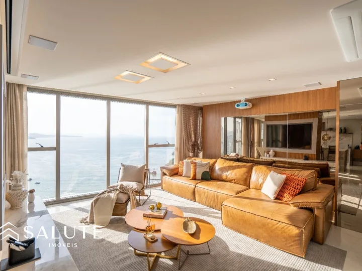 Apartamento Frente Mar com 4 Suítes na Barra Sul
