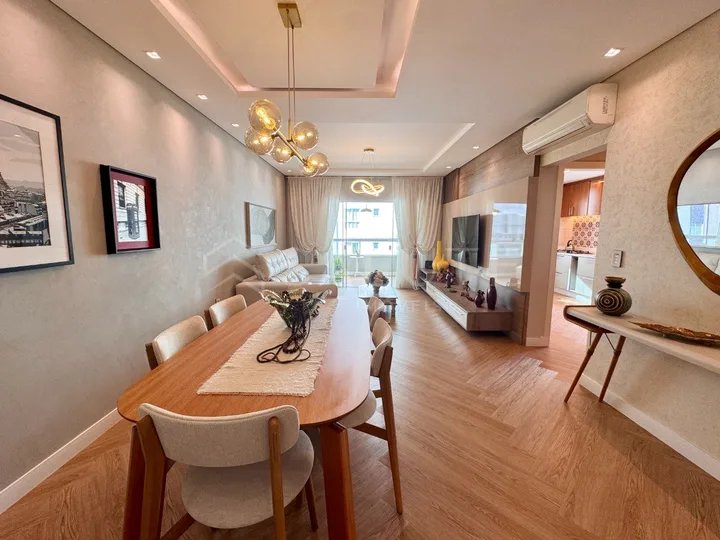 Apartamento à venda 3 dormitórios na Barra Sul