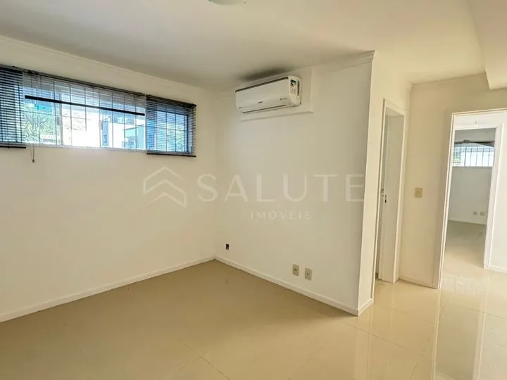 Apartamento à venda na Praia Dos Amores