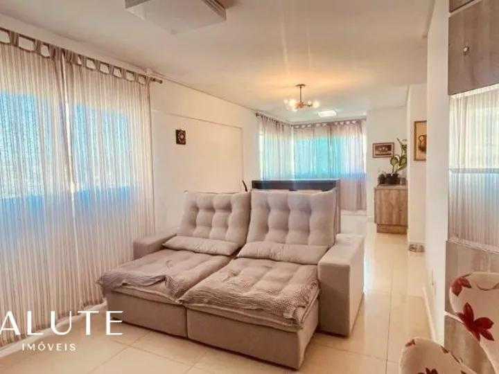 Apartamento à venda com 3 suítes na Barra Sul