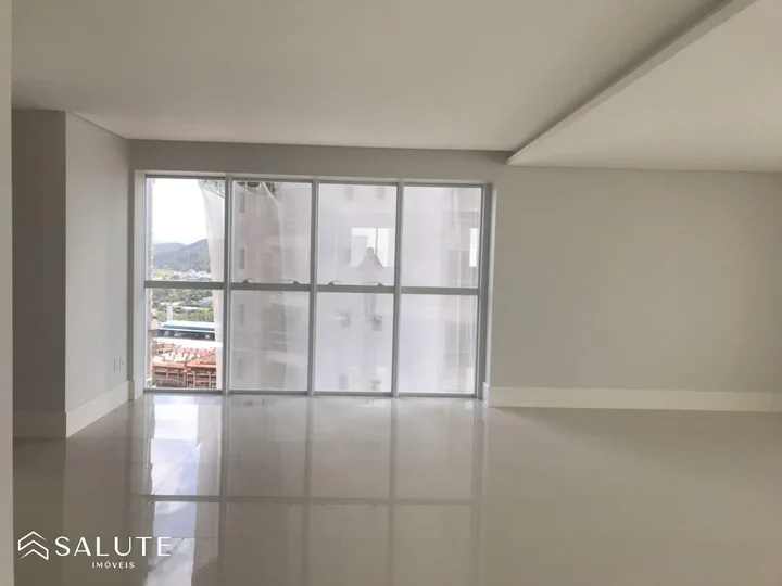 Diferenciado à venda 4 suítes na Barra Sul